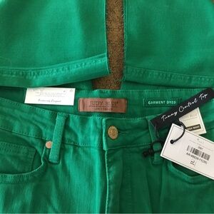 Judy Blue Tummy control,High Waisted, Cropped, Fray Hem Jeans